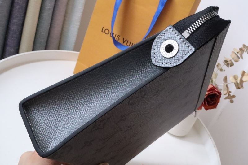 Louis Vuitton Clutch Bags